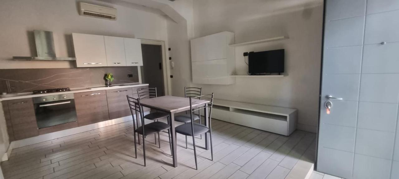 Casa Adriana Apartment Piacenza Luaran gambar